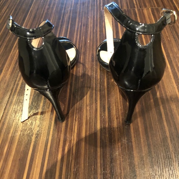 Stuart Weitzman Nudistrong sandal - Picture 4 of 7